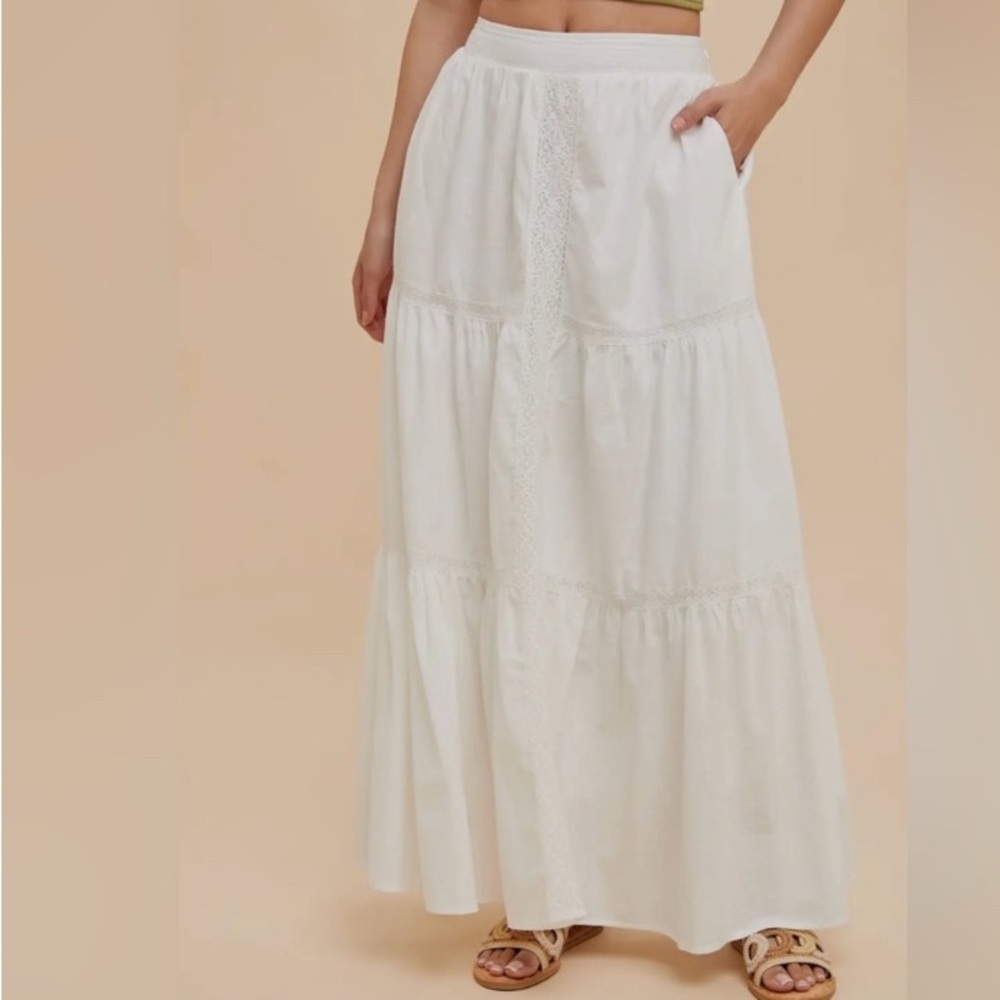 In Loom White Maxi Skirt Size Medium, Fully Lined, Anthropology brand - Picture 3 of 6
